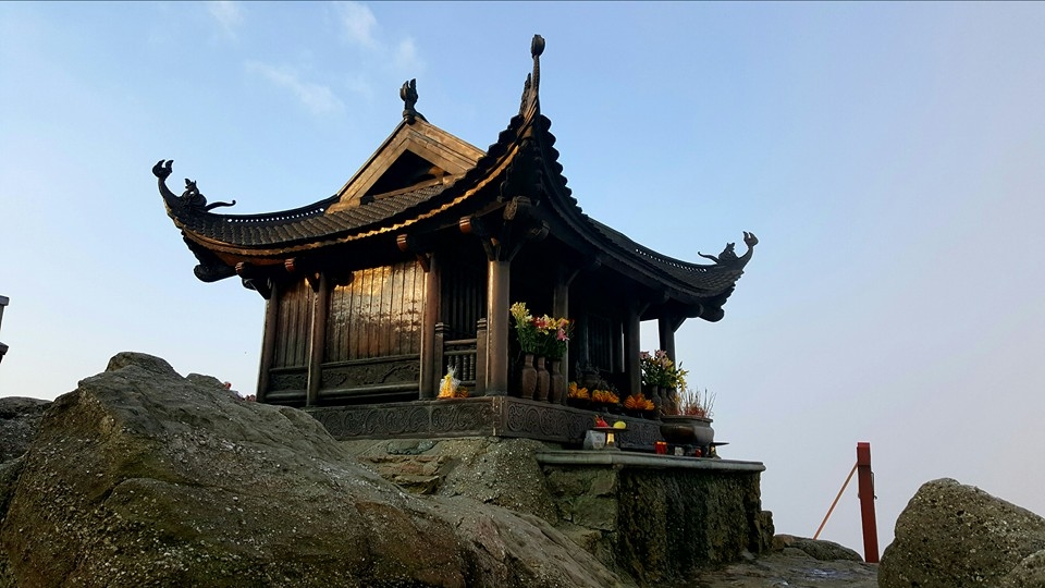 Chùa Đồng trên đỉnh non thiêng Yên Tử-trung tâm của Phật giáo Việt Nam.